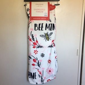 Plush oversized throw